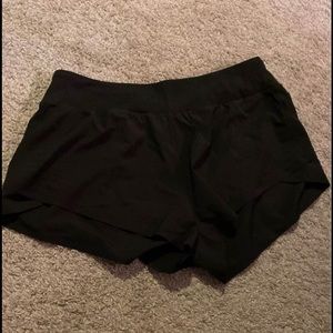 Active Wear/Gym Wear Multi-Layer Athletic Shorts